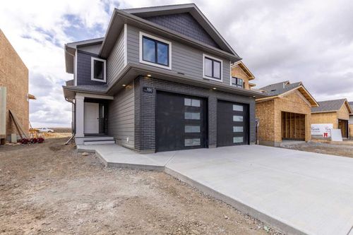 550 Malahat Green W, Lethbridge, AB, T1J5W4 | Card Image