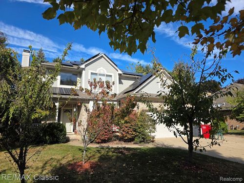 24655 Camille Dr, Harrison Township, MI, 48045-1921 | Card Image