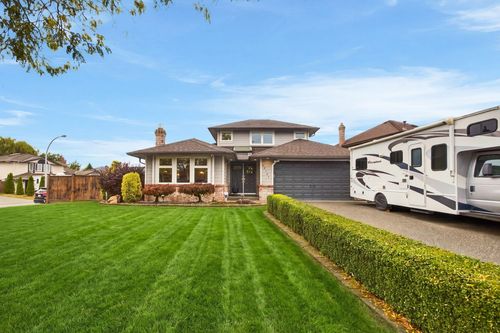 18707 60a Avenue, Surrey, BC, V3S7P3 | Card Image