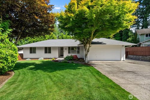 4011 65th Ave Nw, Gig Harbor, WA, 98335-7224 | Card Image