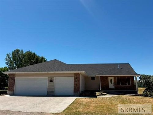66 Bergeson Dr, Blackfoot, ID, 83221-5887 | Card Image