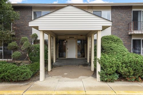 apt-2b-8884 Steven Dr, Des Plaines, IL, 60016-4023 | Card Image