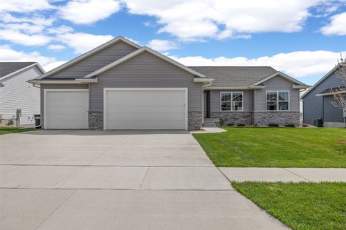 1255 Echo Ridge Ln, Marion, IA, 52302 | Card Image