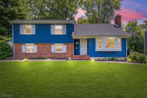 1422 Graymill Dr, Scotch Plains, NJ, 07076-4727 | Card Image