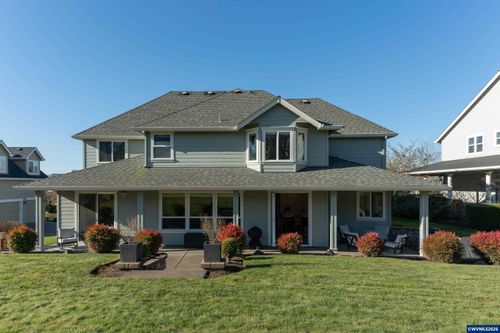 2711 Sw Titleist Cir, Corvallis, OR, 97333-1183 | Card Image