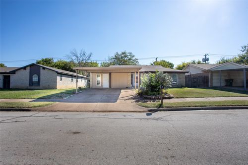 6924 Richardson Dr, Watauga, TX, 76148-2342 | Card Image