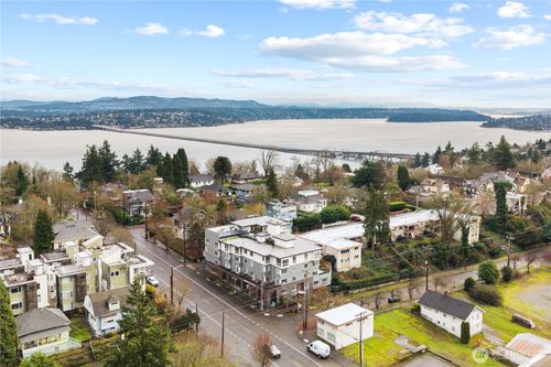 apt-101-2901 S Jackson St, Seattle, WA, 98144-2563 | Card Image