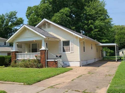 1118 E 12th Ave, Winfield, KS, 67156-3806 | Card Image