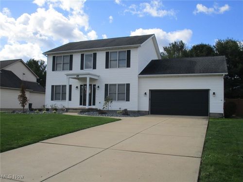 7851 Huntington Cir, Boardman, OH, 44512-8112 | Card Image