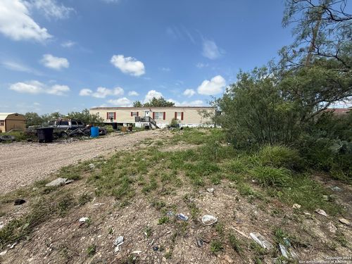 2955 Buena Vista Dr, Eagle Pass, TX, 78852-6011 | Card Image