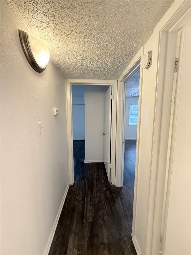 APT-207 - 2704 Salado St, Condo with 2 bedrooms, 2 bathrooms and 1 parking in Austin TX | Image 10