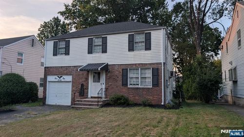 441 New Bridge Rd, Bergenfield, NJ, 07621-3330 | Card Image