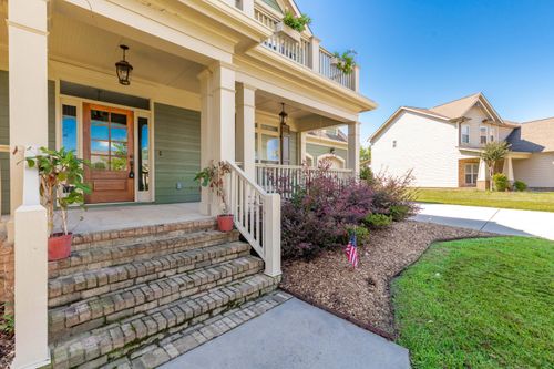 8350 Front Gate Cir, Ooltewah, TN, 37363-9506 | Card Image