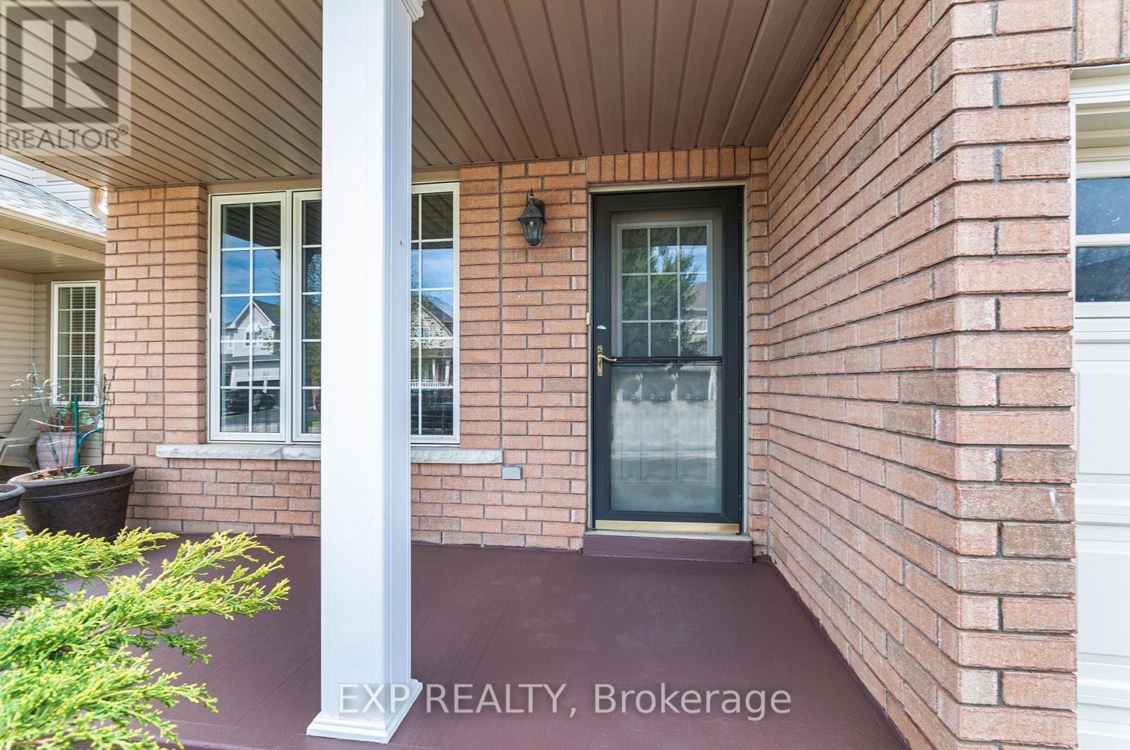 Residential in Oshawa (Pinecrest) 2