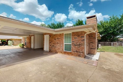 2709-2707 Petersburg Dr, Arlington, TX, 76014-2140 | Card Image