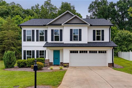 6436 Beaver Pond Ct, Pfafftown, NC, 27040-9052 | Card Image