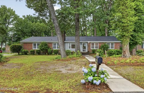 202 Hardee Cir, Greenville, NC, 27858-4821 | Card Image
