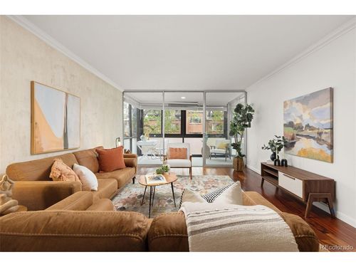 302-1050 N Corona St, Denver, CO, 80218-2949 | Card Image