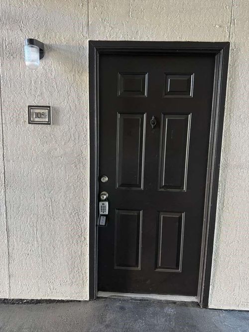 16105-7630 Pissarro Dr, ORLANDO, FL, 32819-7366 | Card Image