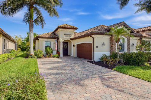 2842 Aviamar Cir, Naples, FL, 34114-9790 | Card Image