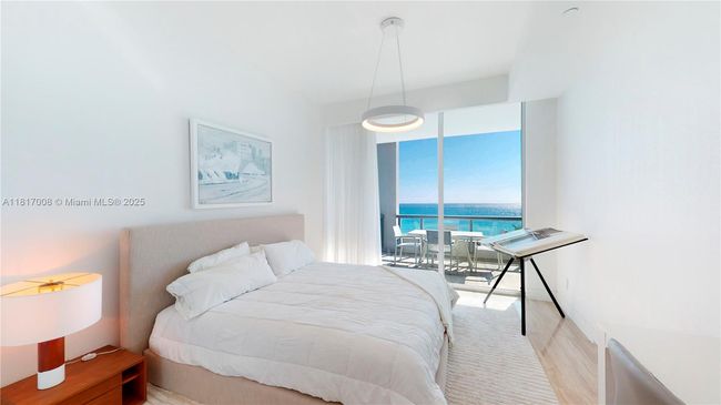 APT-405 - 6799 Collins Ave, Condo with 3 bedrooms, 3 bathrooms and null parking in Miami Beach FL | Image 12