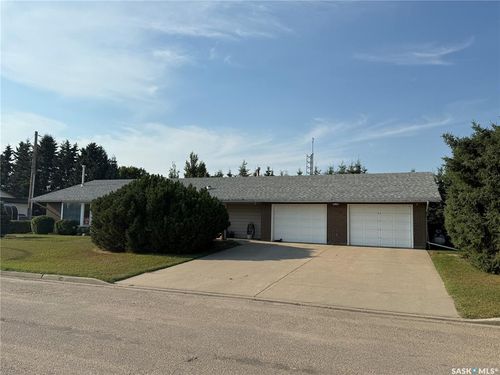 701 Adamson Cres, Shellbrook, SK, S0J2E0 | Card Image