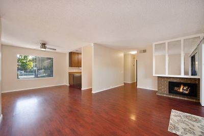 UNIT-1 - 660 Woodside Sierra, Condo with 2 bedrooms, 2 bathrooms and null parking in Sacramento CA | Image 2