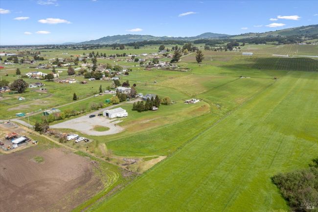 166 Davis Ln, House other with 3 bedrooms, 2 bathrooms and 15 parking in Penngrove CA | Image 46