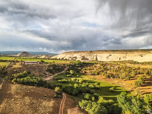 2606 S Lower Boulder Rd, Boulder, UT, 84716 | Card Image