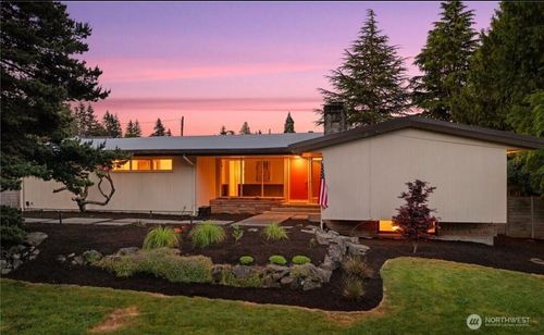 616 E Guiberson St, Kent, WA, 98030-6060 | Card Image