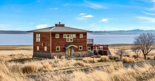 47881 Highway 31, Summer Lake, OR, 97640-8711 | Card Image