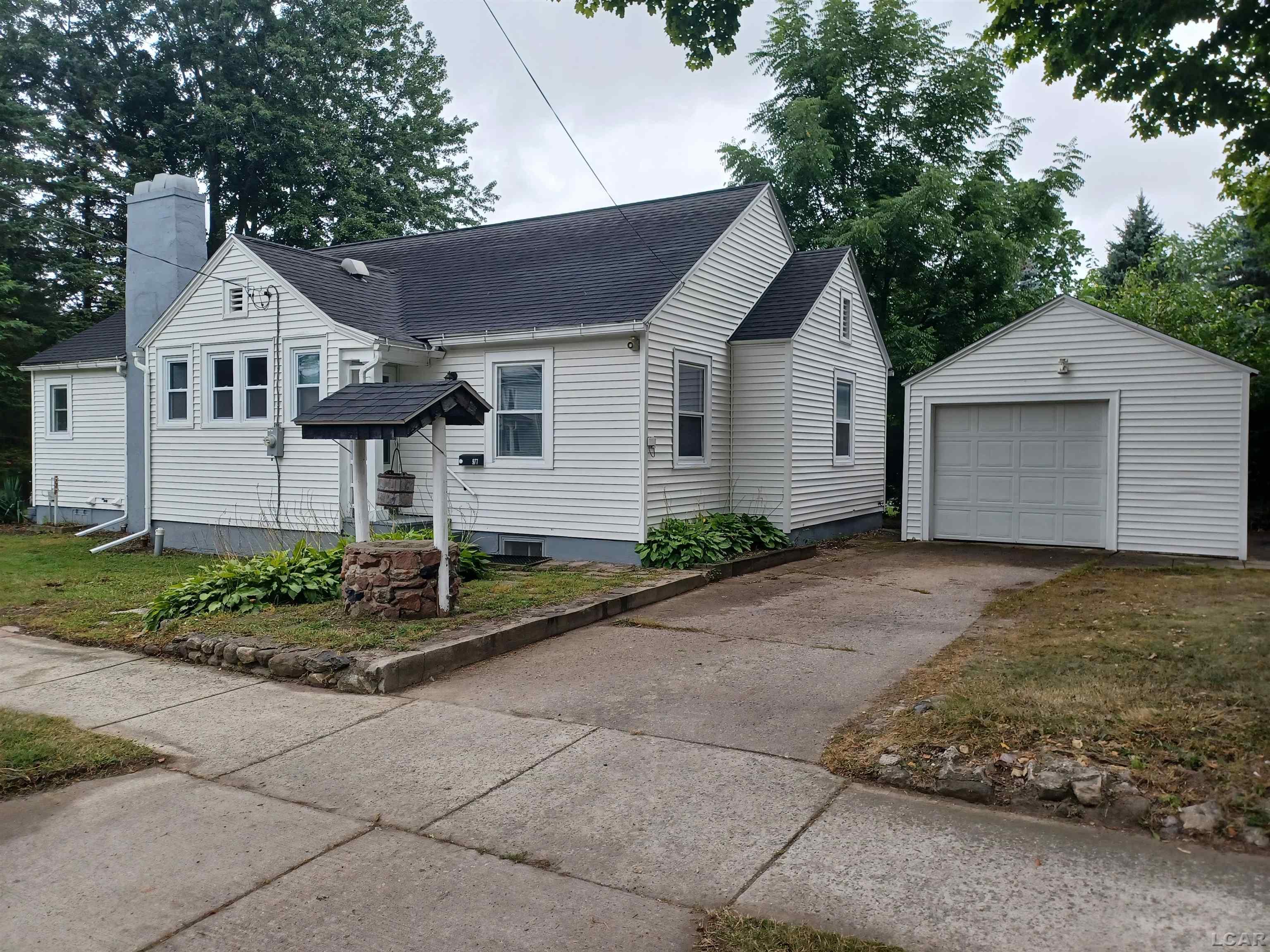 Maumee St, Adrian, MI 49221