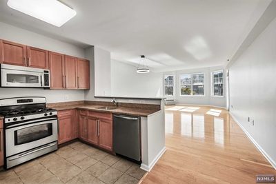 4 Constellation Place, Home with 2 bedrooms, 2 bathrooms and null parking in Jersey City NJ | Image 1