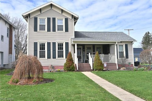 206 S Eagle St, Geneva, OH, 44041-1516 | Card Image