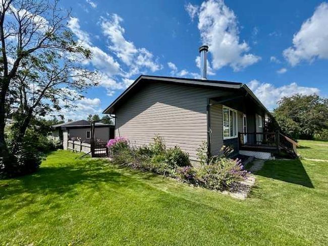 18 Robinson Place, House other with 3 bedrooms, 3 bathrooms and 6 parking in Bashaw AB | Image 4