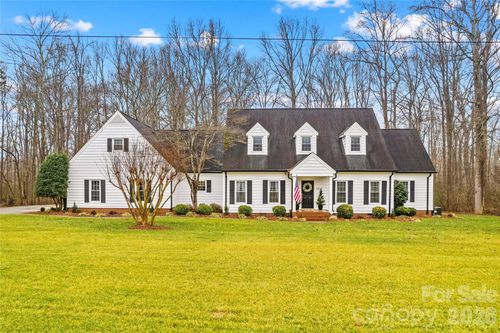 3212 Camden Rd, Statesville, NC, 28625-4574 | Card Image