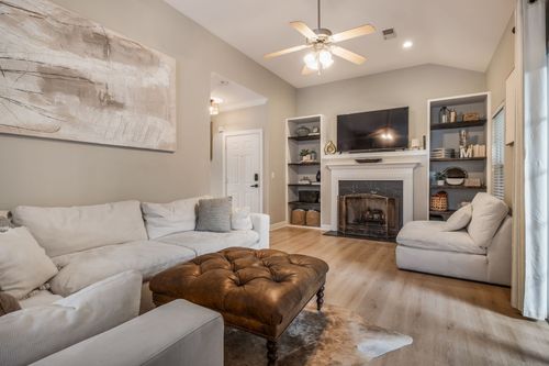 apt-124-6952 Highway 70 S, Nashville, TN, 37221-2395 | Card Image