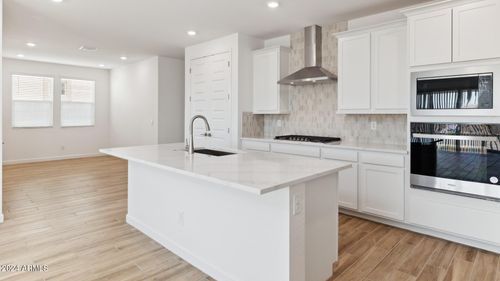 27367 N 69th Dr, Peoria, AZ, 85383-7387 | Card Image