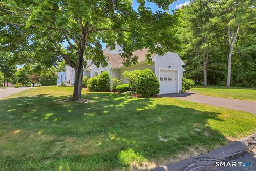25-25 Locust Lane, Farmington, CT, 06032 | Card Image
