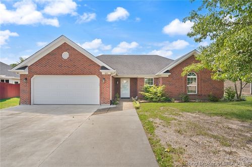 4503 Brandon Cir, Sellersburg, IN, 47172-1764 | Card Image