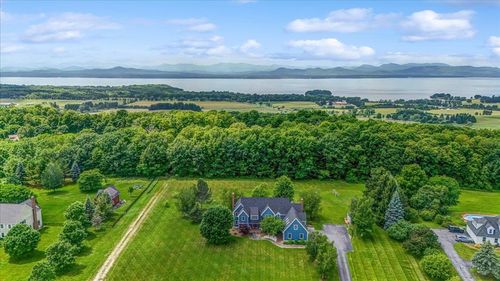 730 Ridgefield Rd, Shelburne, VT, 05482-6314 | Card Image