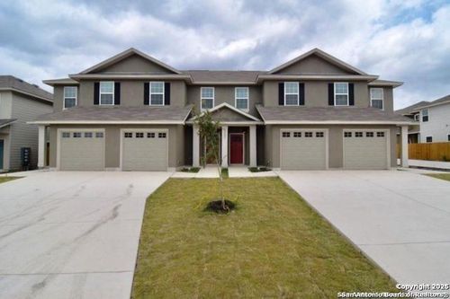 1-6331 Melanzane Ave, San Antonio, TX, 78233-4762 | Card Image
