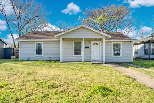4208 Wiman Dr, Fort Worth, TX, 76119-2046 | Card Image