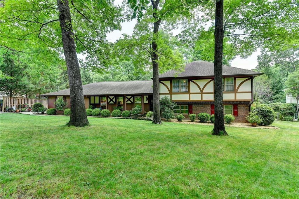 Summit Ridge Dr, Lawrenceville, GA 30046