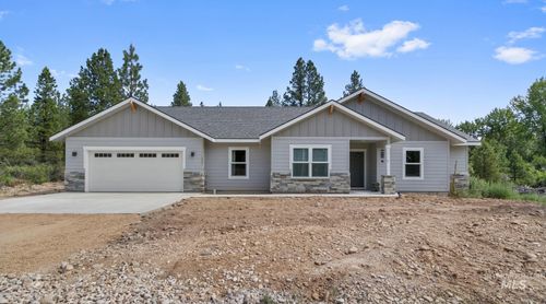 207 Lainey Ln, Idaho City, ID, 83631-5014 | Card Image