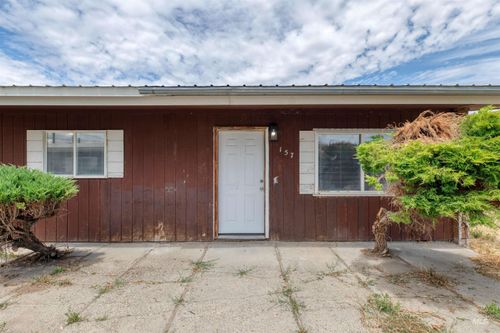 157 Nw 7th St, Ontario, OR, 97914-2231 | Card Image