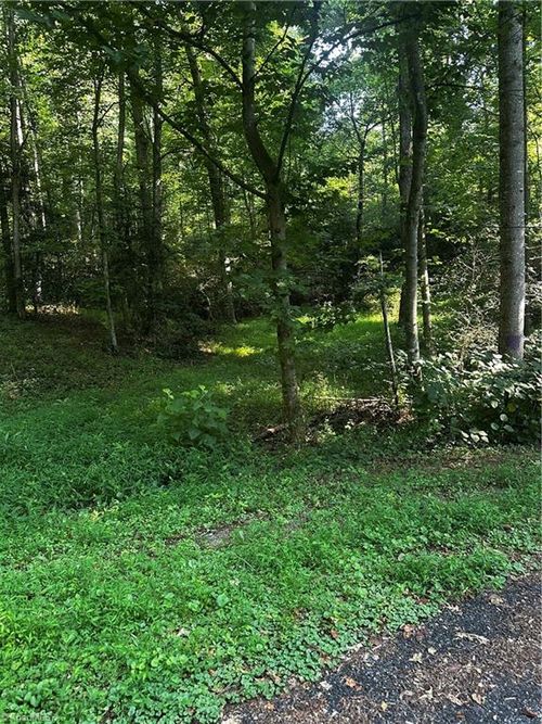 000 Walker Ln, Millers Creek, NC, 28651 | Card Image