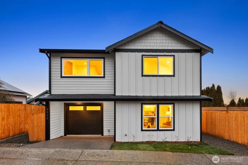 b-7555 32nd Ave Sw, Seattle, WA, 98126-3338 | Card Image