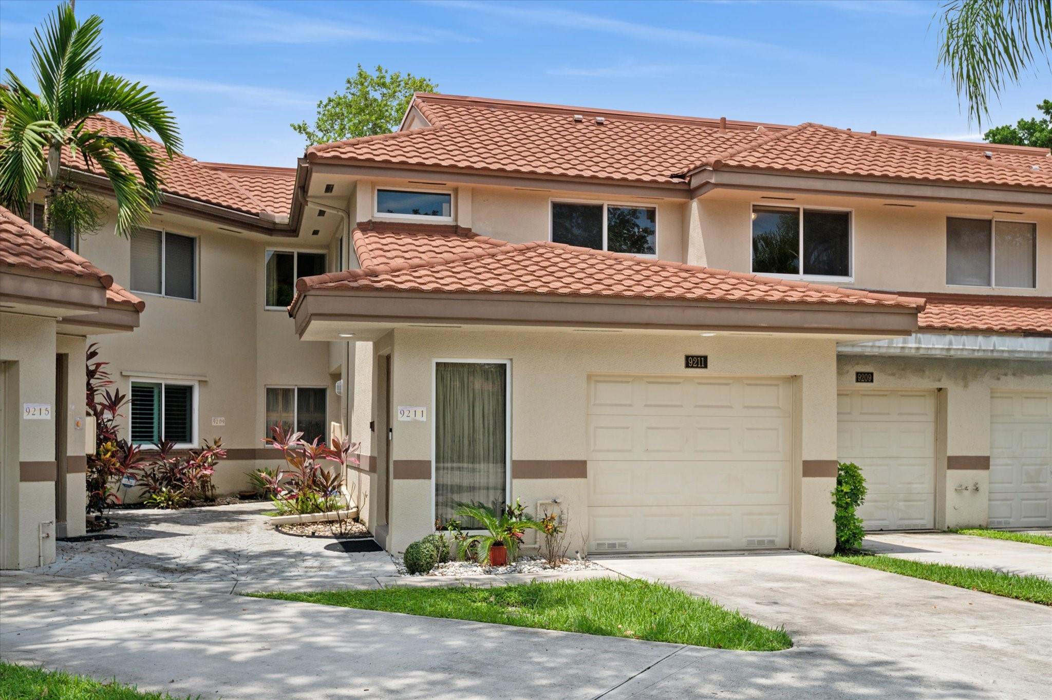 9th Pl, Plantation, FL 33324