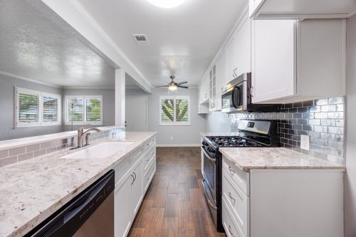 2-244 Breuner Dr, Roseville, CA, 95678-2460 | Card Image